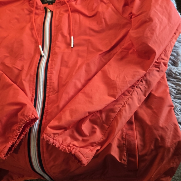Athleta Red Zip-up Wind Breaker Jacket Size Medium - Picture 6 of 16